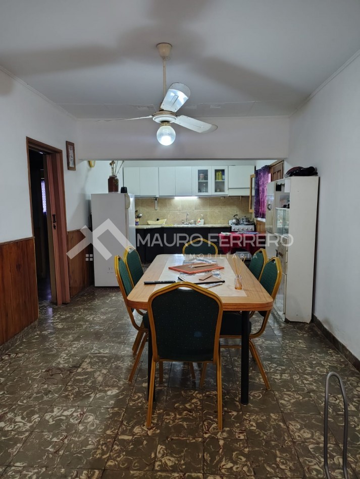  CASA CON LOCAL COMERCIAL - EXCELENTE UBICACION EN GENERAL ALVEAR