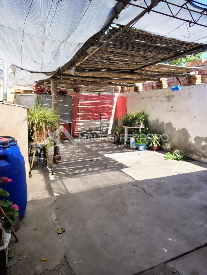  CASA CON LOCAL COMERCIAL - EXCELENTE UBICACION EN GENERAL ALVEAR